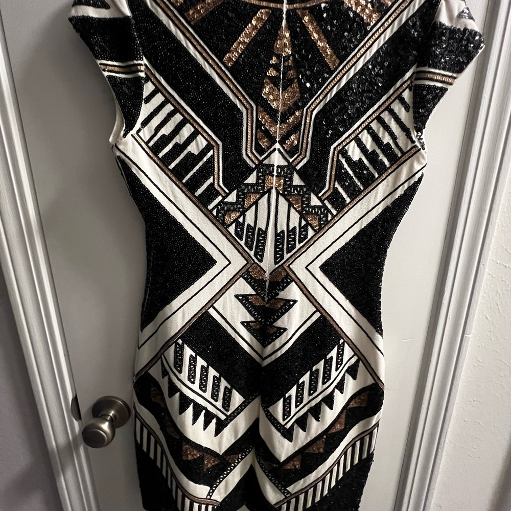Express Stunning Aztec Sequin Women’s Medium Mini Dress - Picture 7 of 16